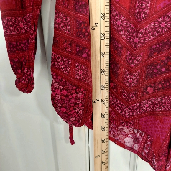 Kendall & Kylie Red Paisley Long Sleeve V-Neck Romper Sz M - Picture 13 of 16